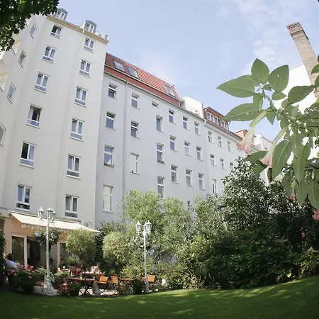 Birgit Mitte Berlin
