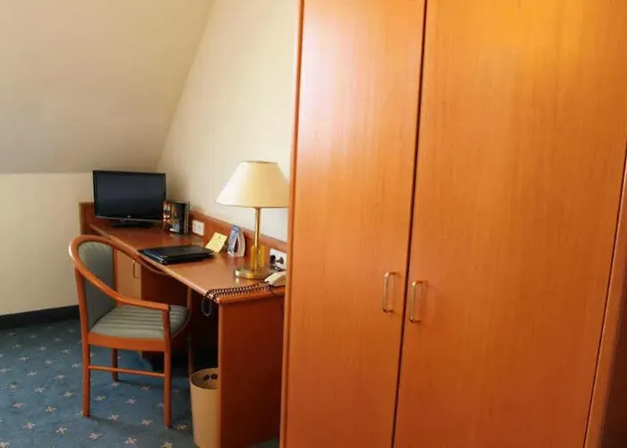 Birgit Mitte 3* 베를린