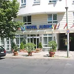 Birgit Mitte 3*
