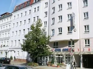 Birgit Mitte Hotell 3*