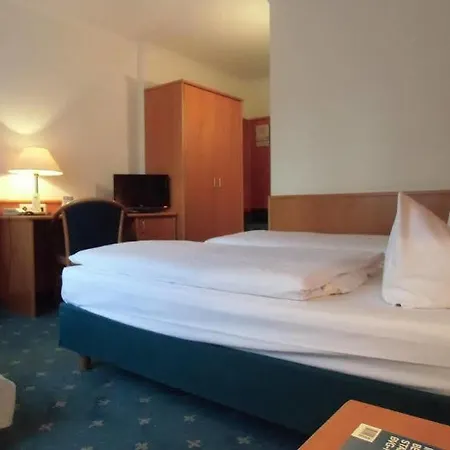 Birgit Mitte Hotell 3*